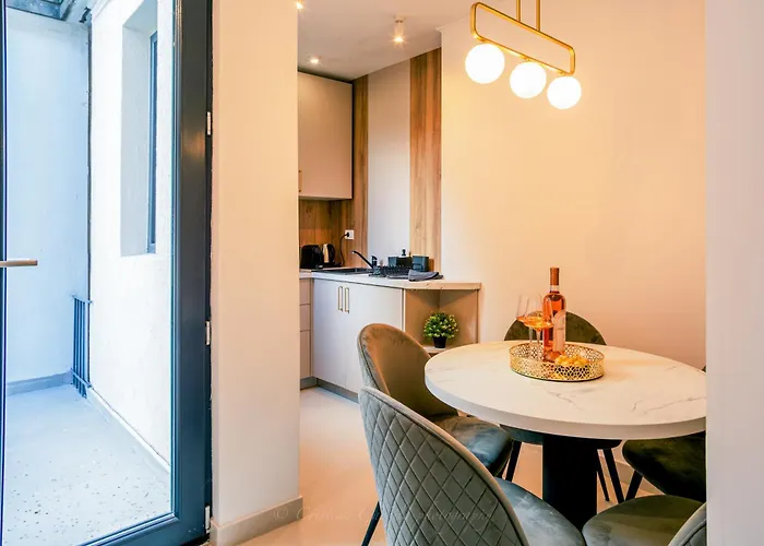 شقة Luxe Heaven - At Victoriei Avenue بوخارست