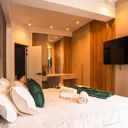 Luxe Heaven - At Victoriei Avenue Apartment Bukarest