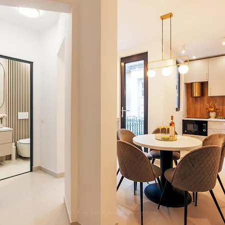 Luxe Heaven - At Victoriei Avenue Bukarest