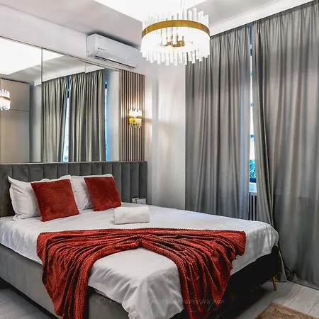 Apartment Radisson Luxe - At Victoriei Avenue Bucharest