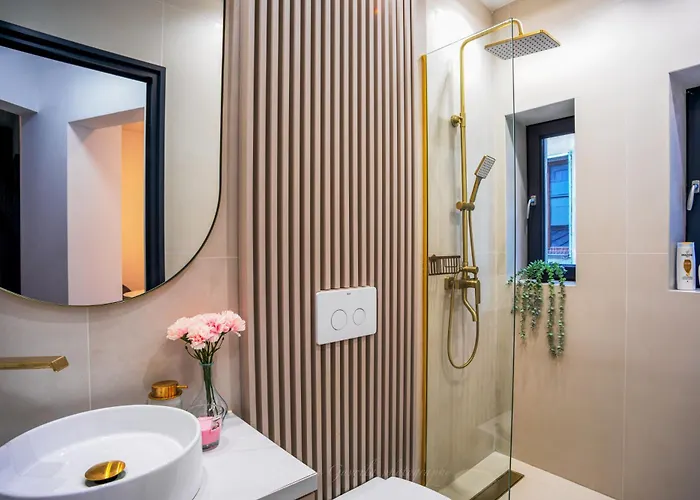 Luxe Heaven - At Victoriei Avenue Apartman *