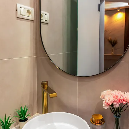 Luxe Heaven - At Victoriei Avenue Appartamento Bucarest